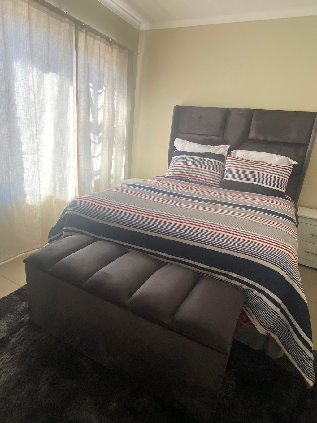 4 PIECE BEDROOM SET