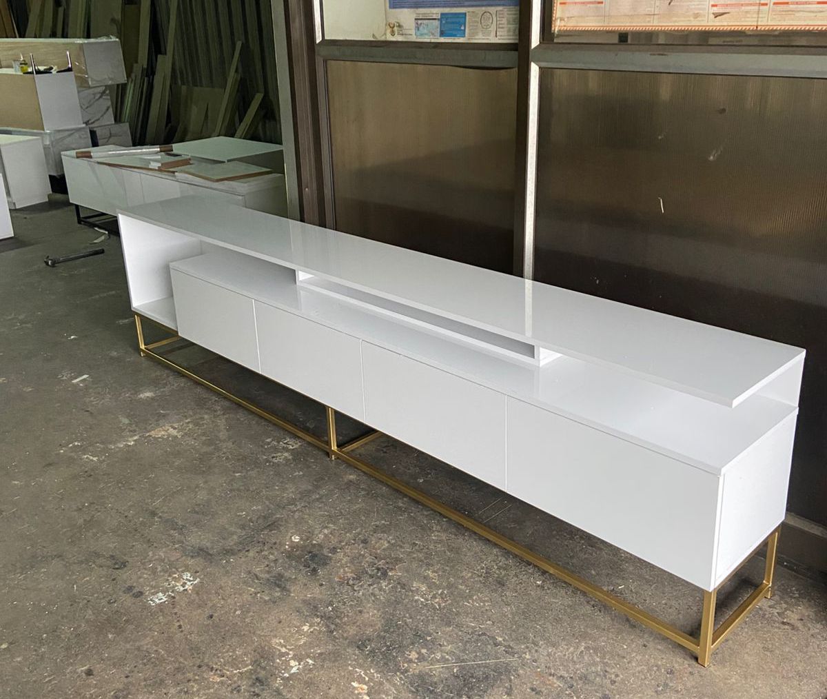 2 METER TV STAND
