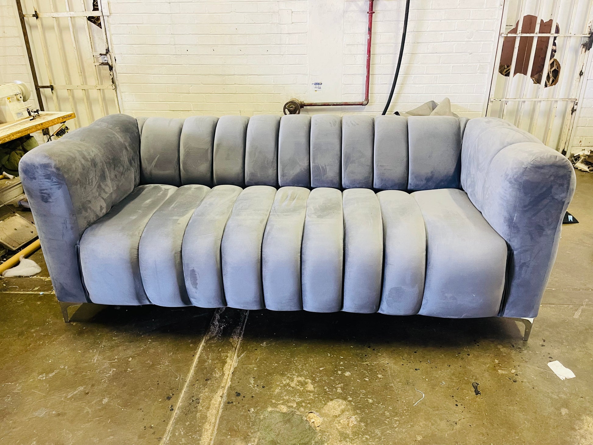 3 seater panel couch