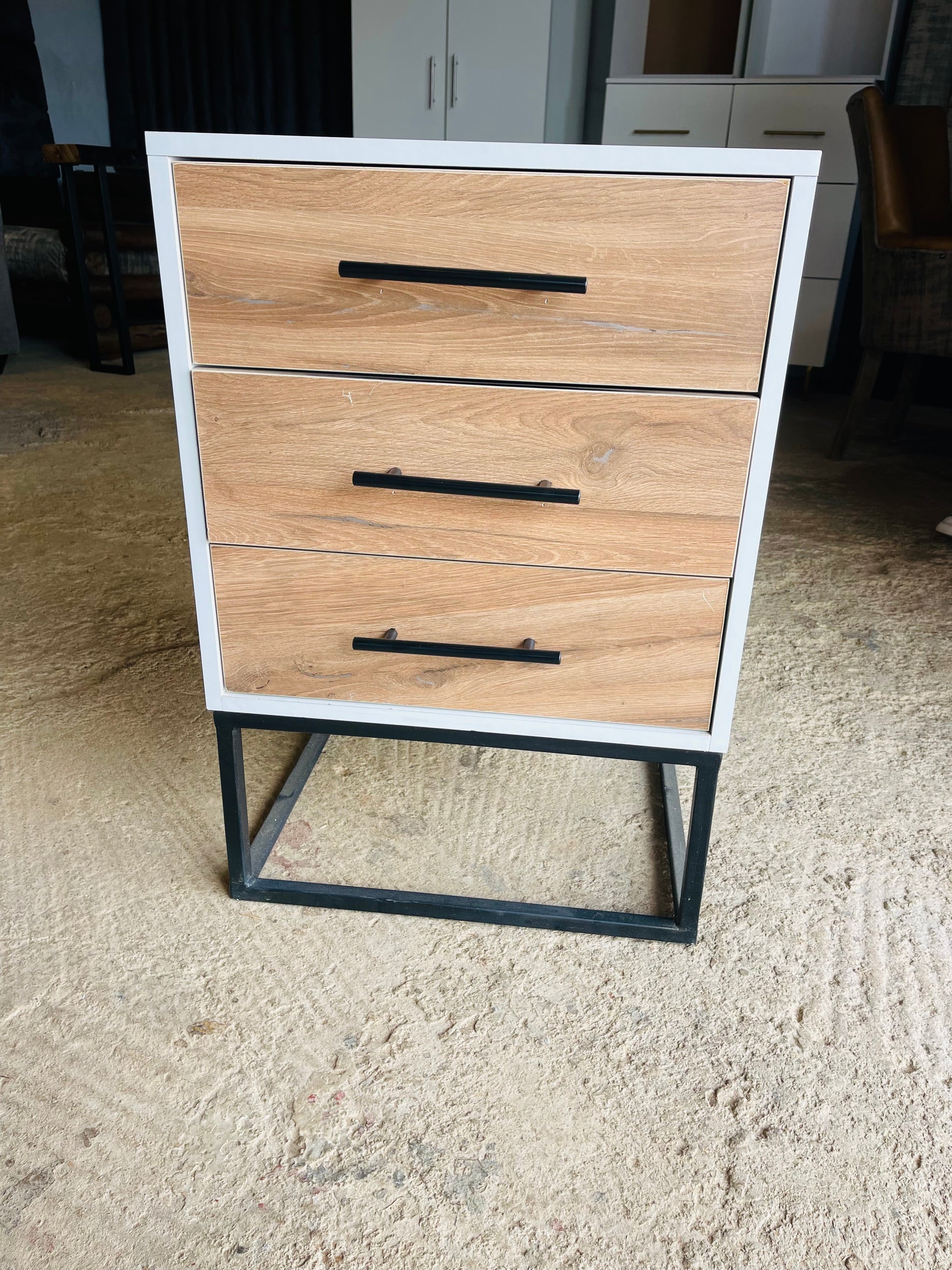 Wooden pedestal