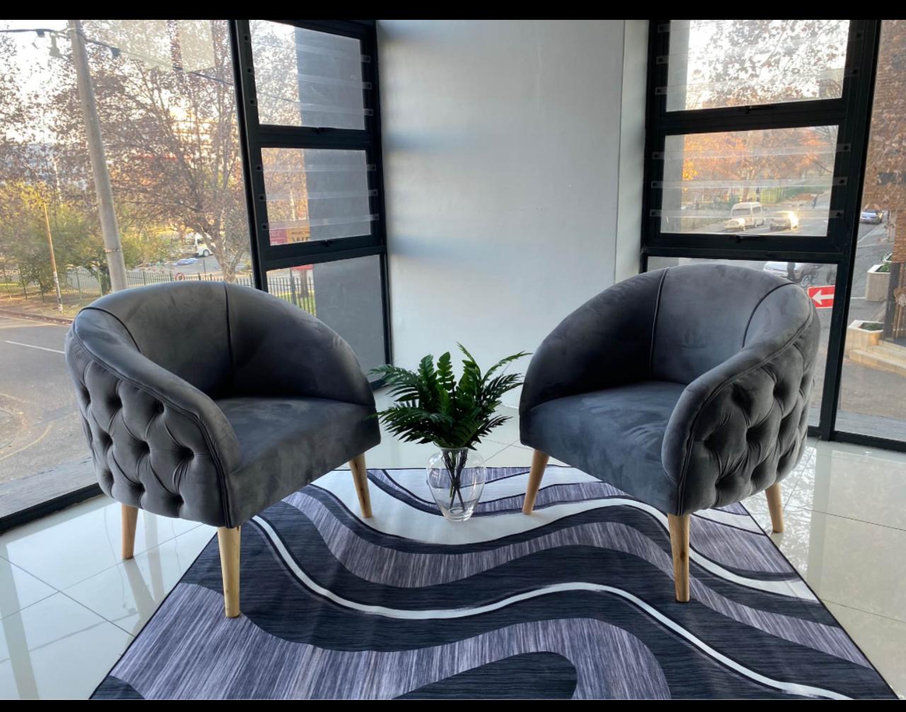 Sofia velvet button 1 seater chair