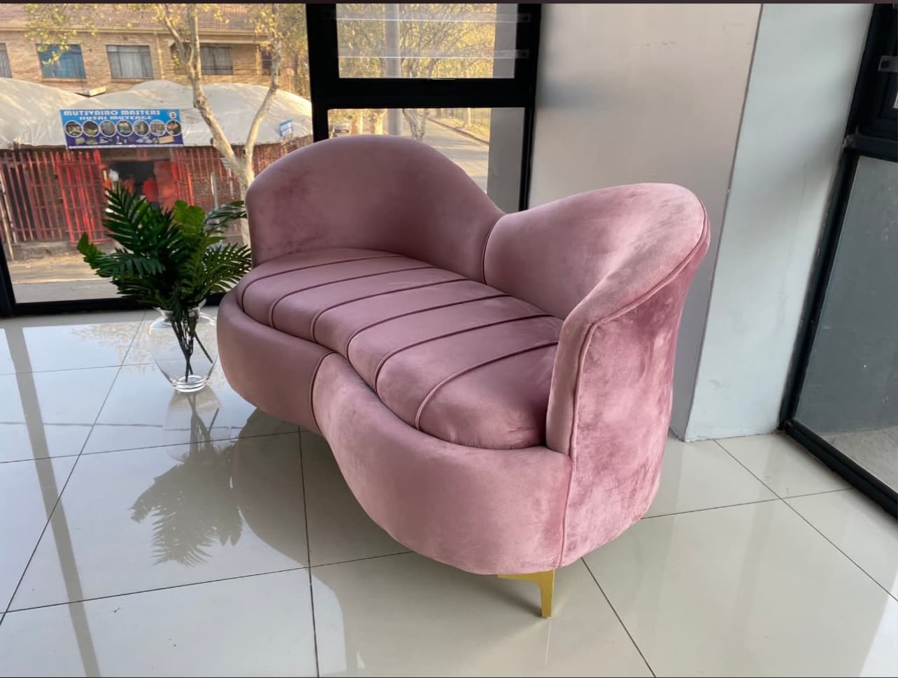 Rosey deco couch