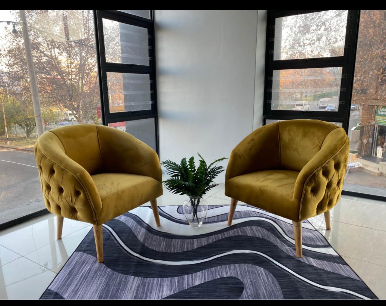 Sofia velvet button 1 seater chair
