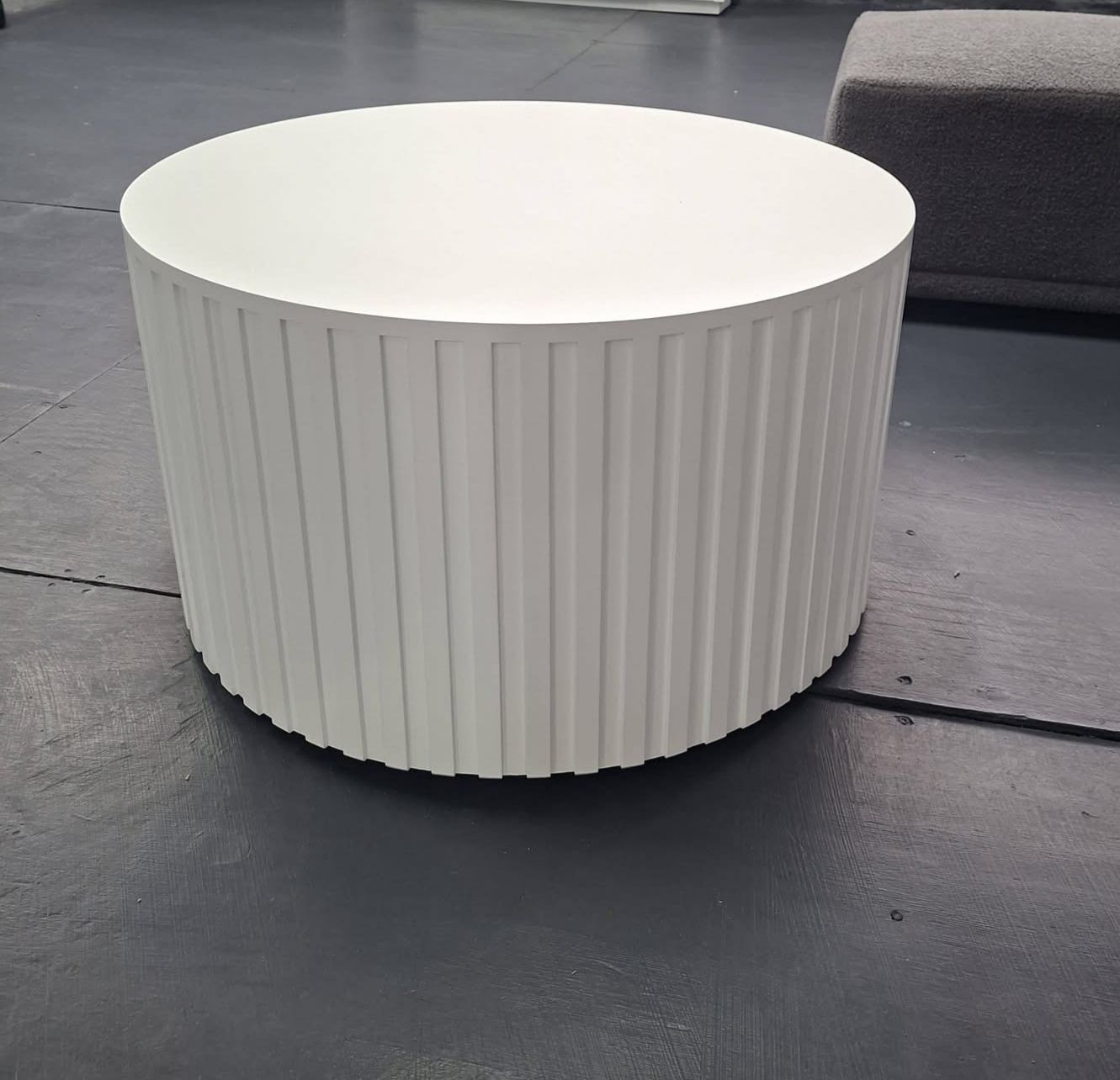 Round wooden Coffe table