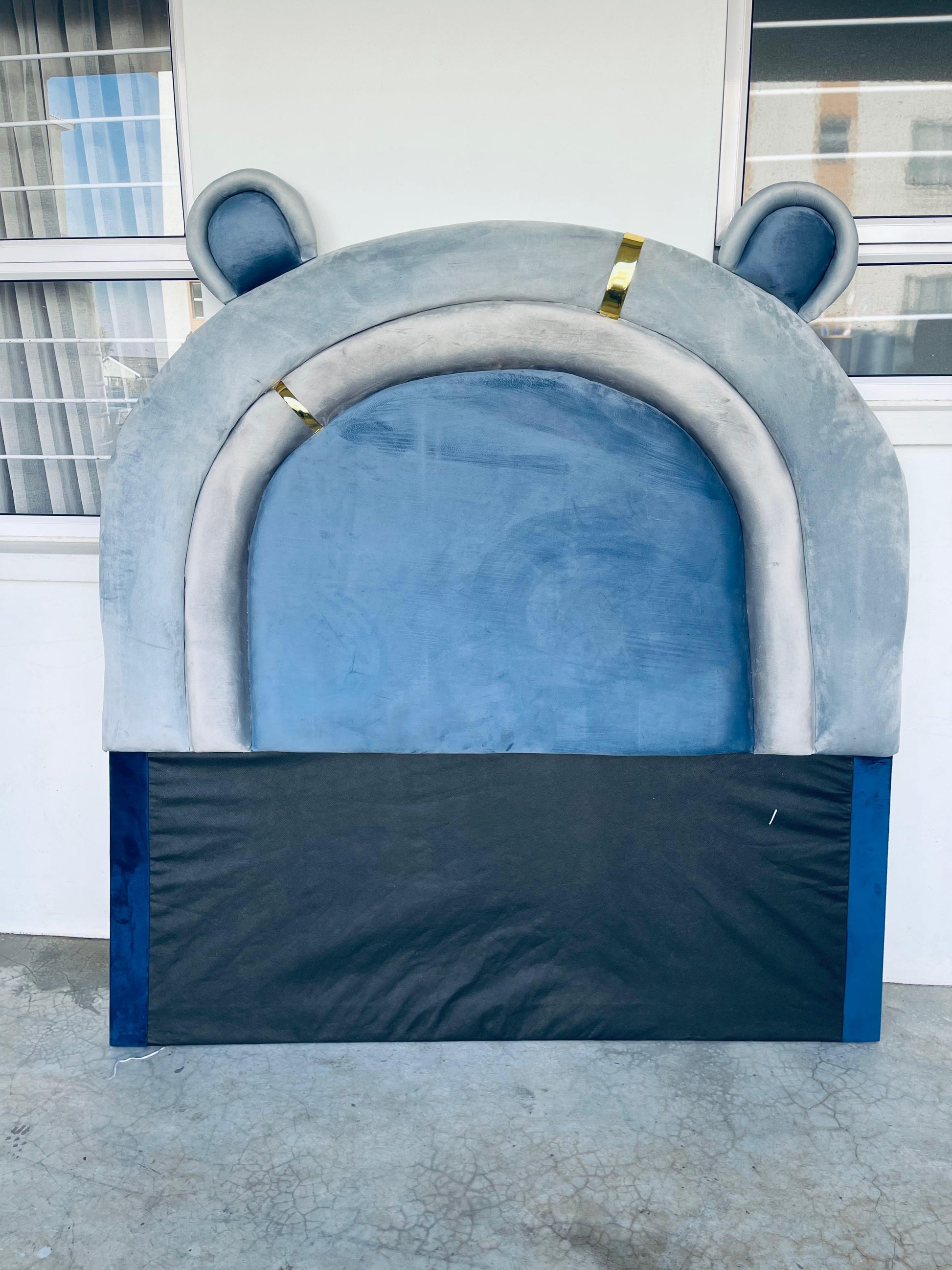 Kiddies headboard
